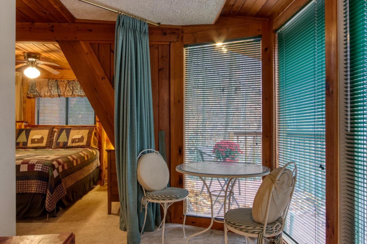 Mountain Springs Chalet Gatlinburg Eksteriør bilde