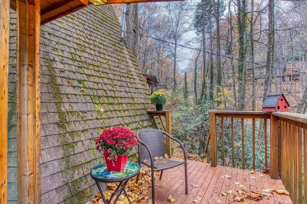 Mountain Springs Chalet Gatlinburg Eksteriør bilde
